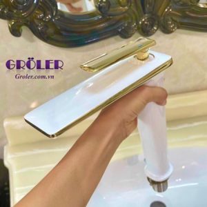 Vòi rửa mặt VTS1 đồng trắng sứ tay vàng cao cấp Groler